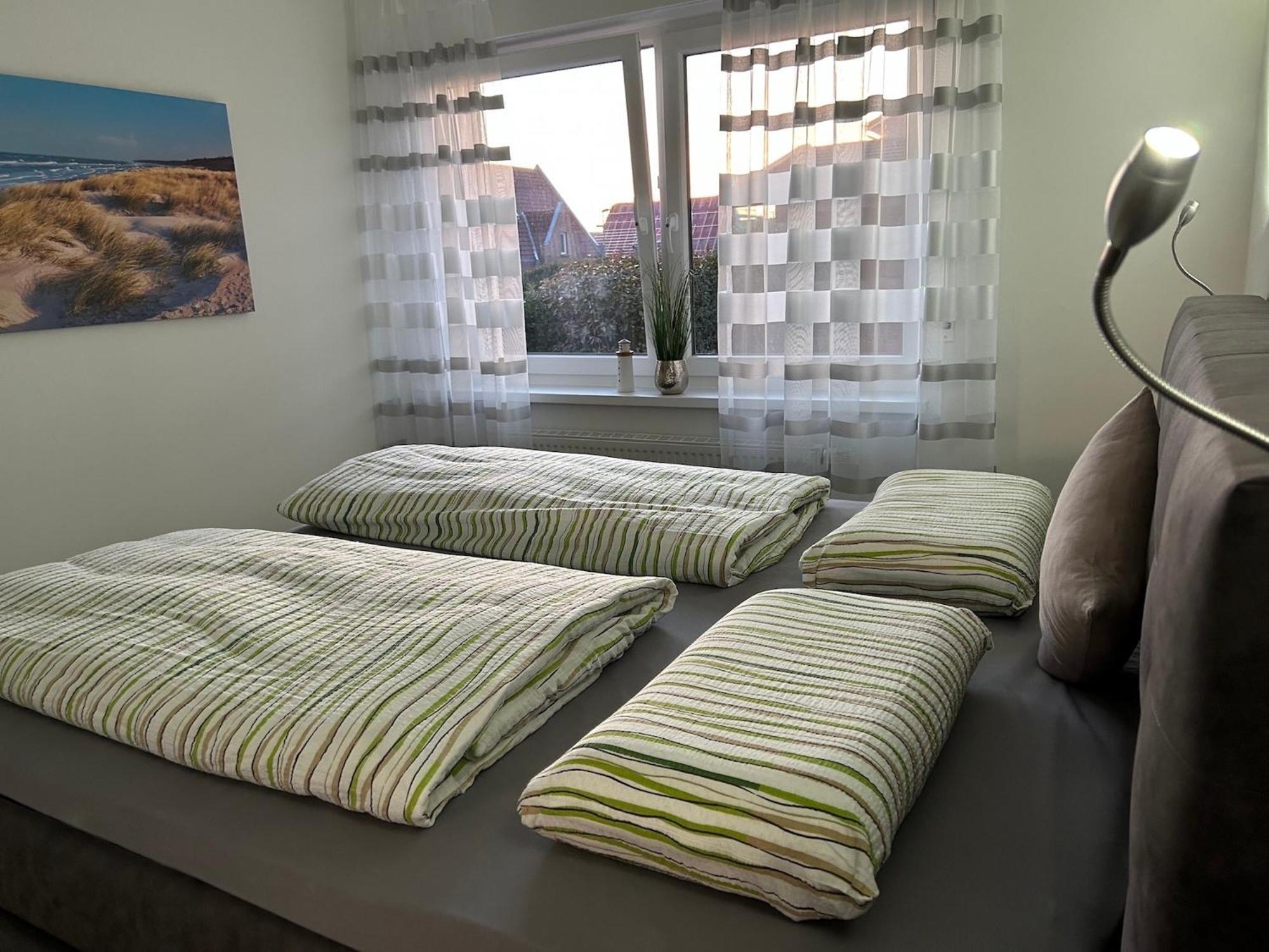 Deichwaerts Carolinensiel Apartment Витмунд Екстериор снимка